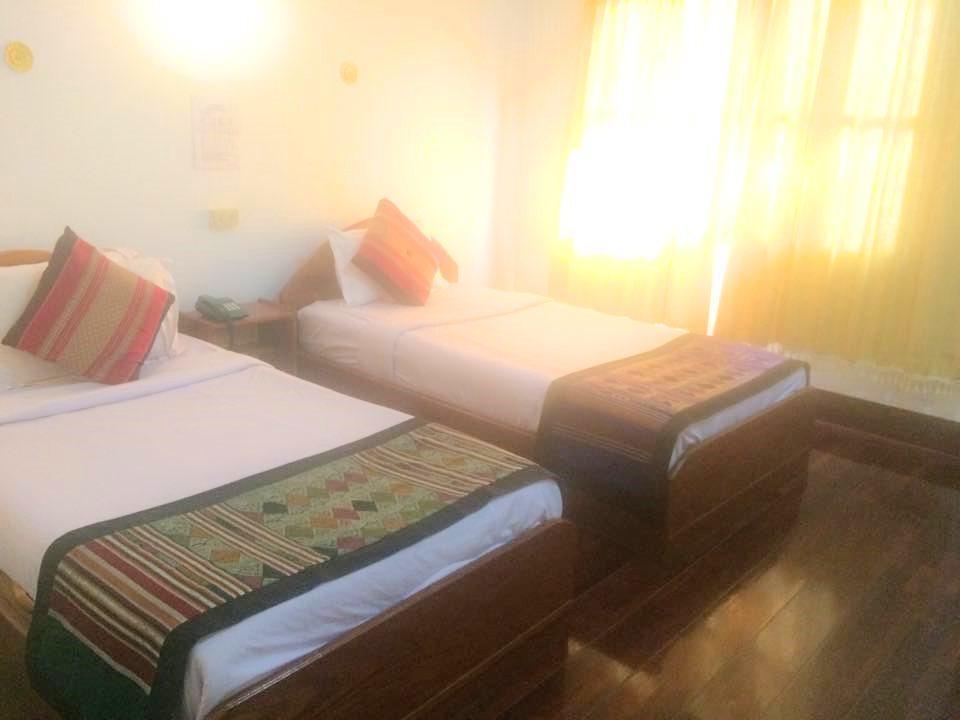 Champasak Palace Hotel Pakse Buitenkant foto