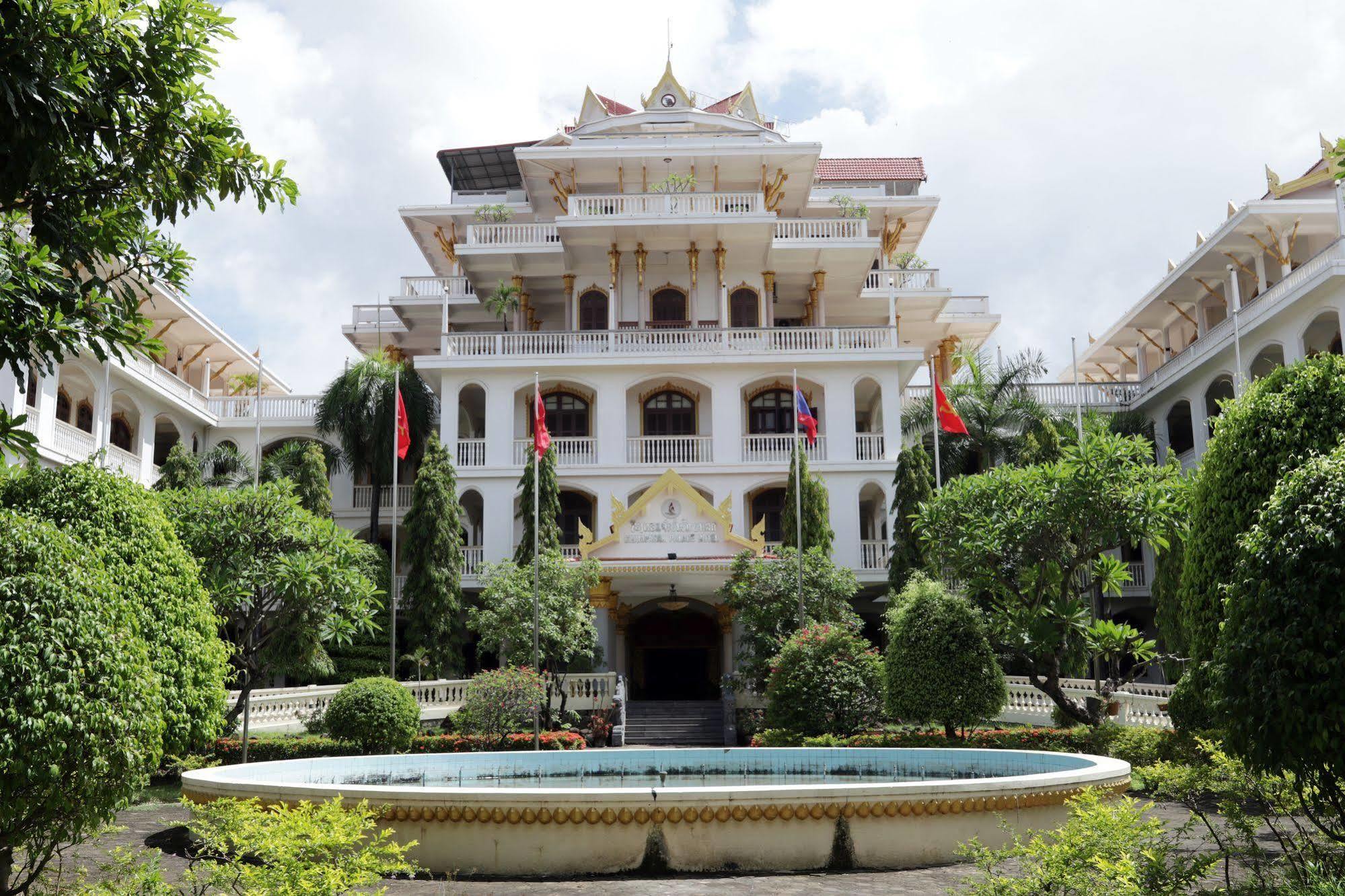 Champasak Palace Hotel Pakse Buitenkant foto