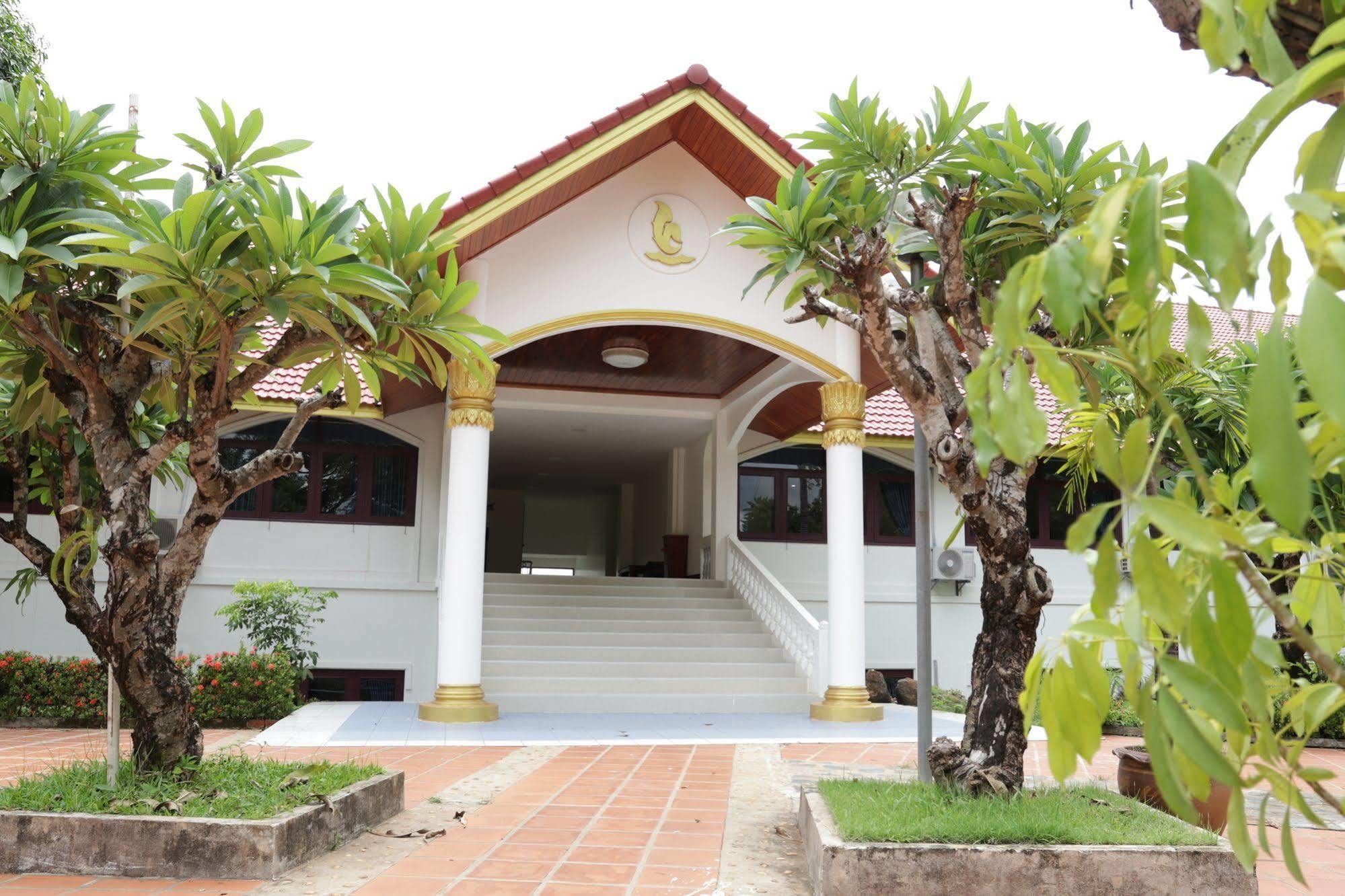 Champasak Palace Hotel Pakse Buitenkant foto