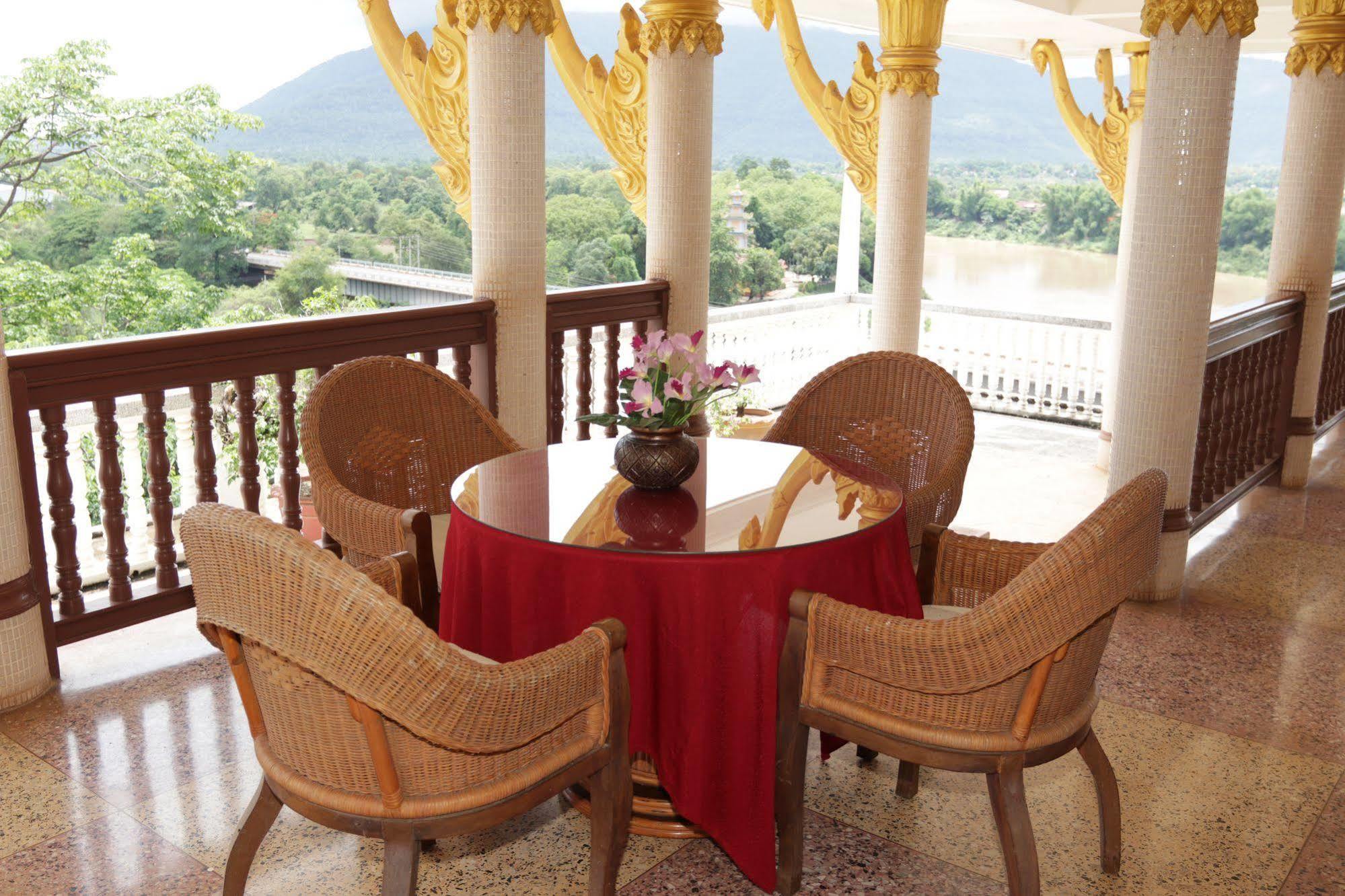 Champasak Palace Hotel Pakse Buitenkant foto