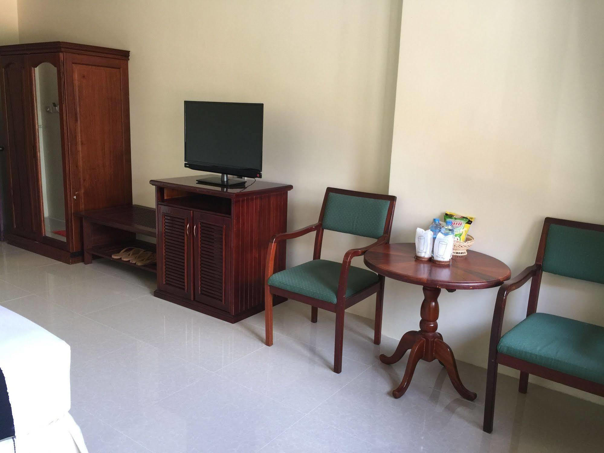 Champasak Palace Hotel Pakse Buitenkant foto
