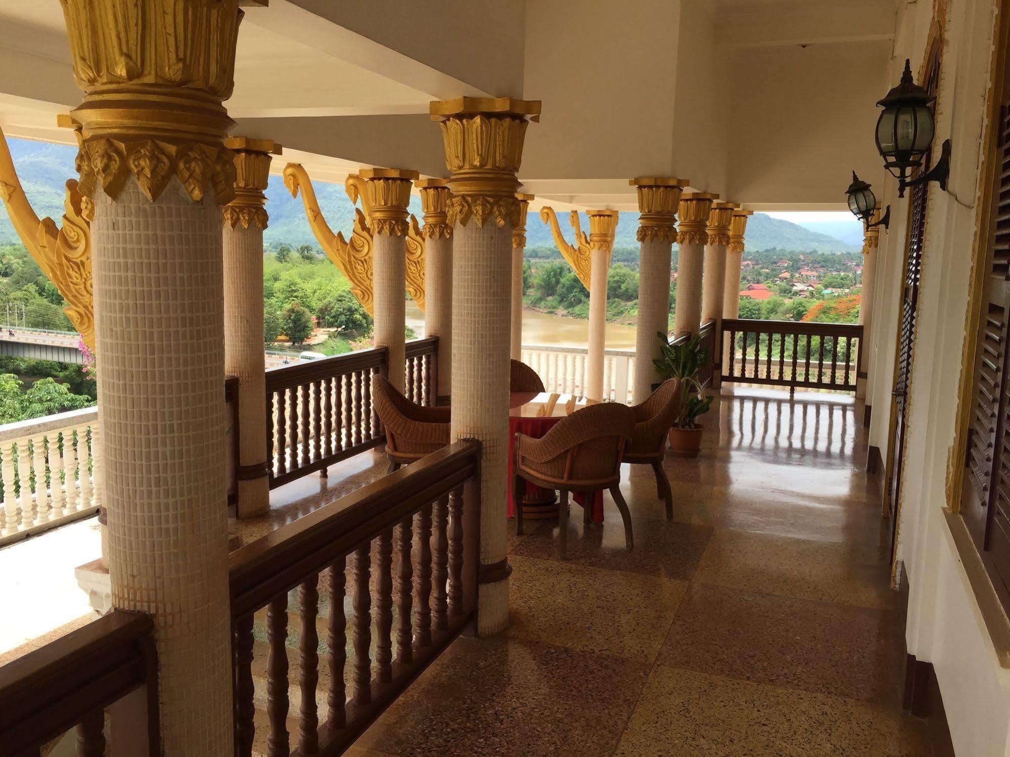 Champasak Palace Hotel Pakse Buitenkant foto